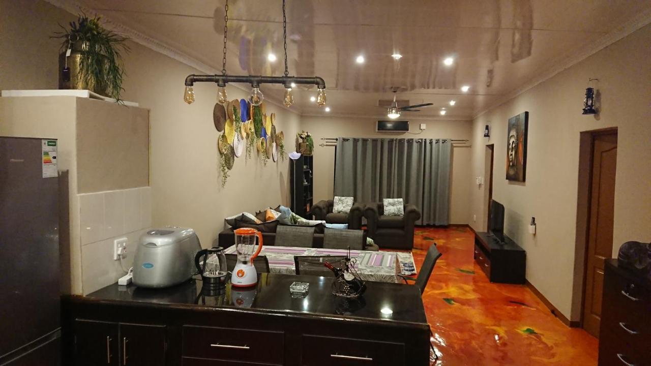 Svh Bush Lodge Marloth Park Buitenkant foto